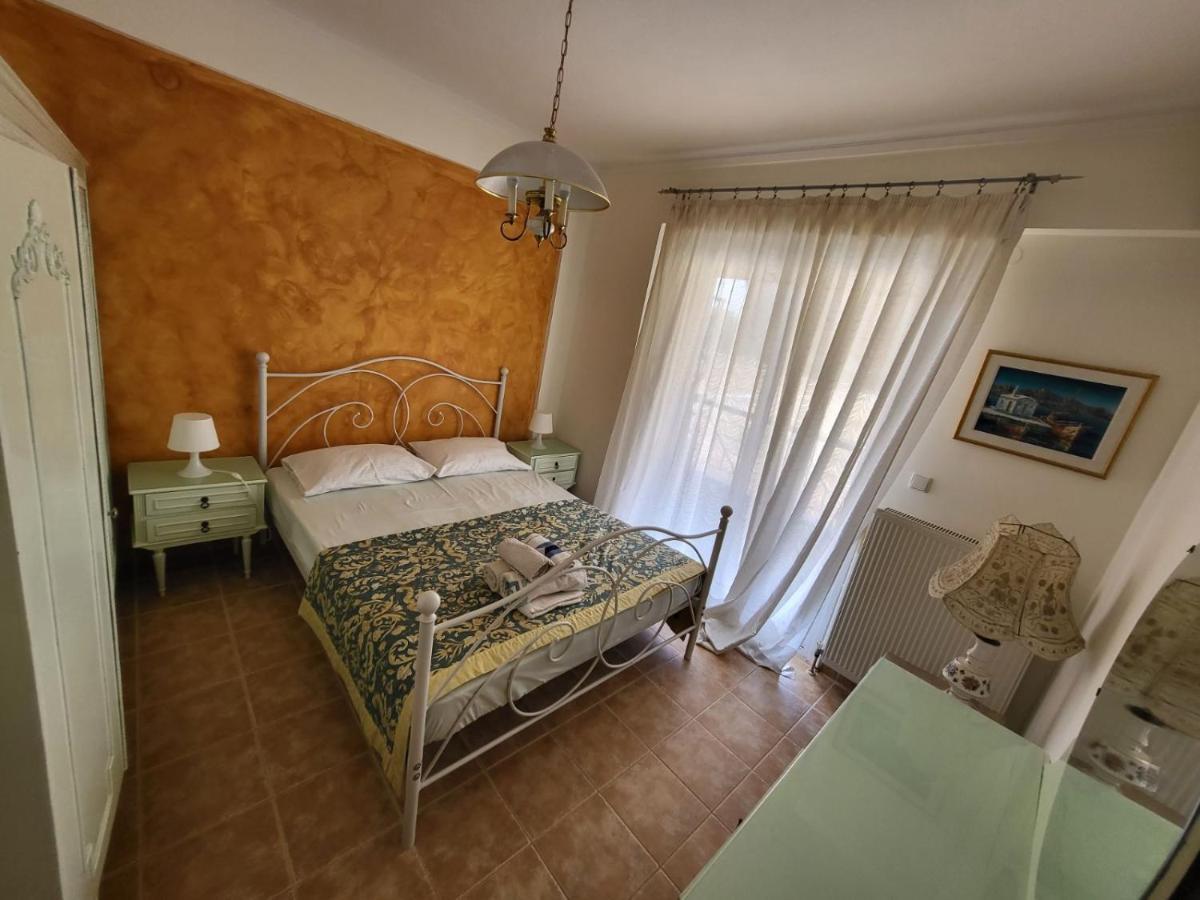 Ritsa Apartment Peraia  Екстер'єр фото