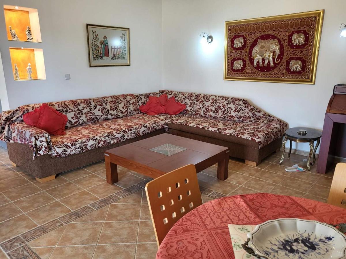 Ritsa Apartment Peraia  Екстер'єр фото