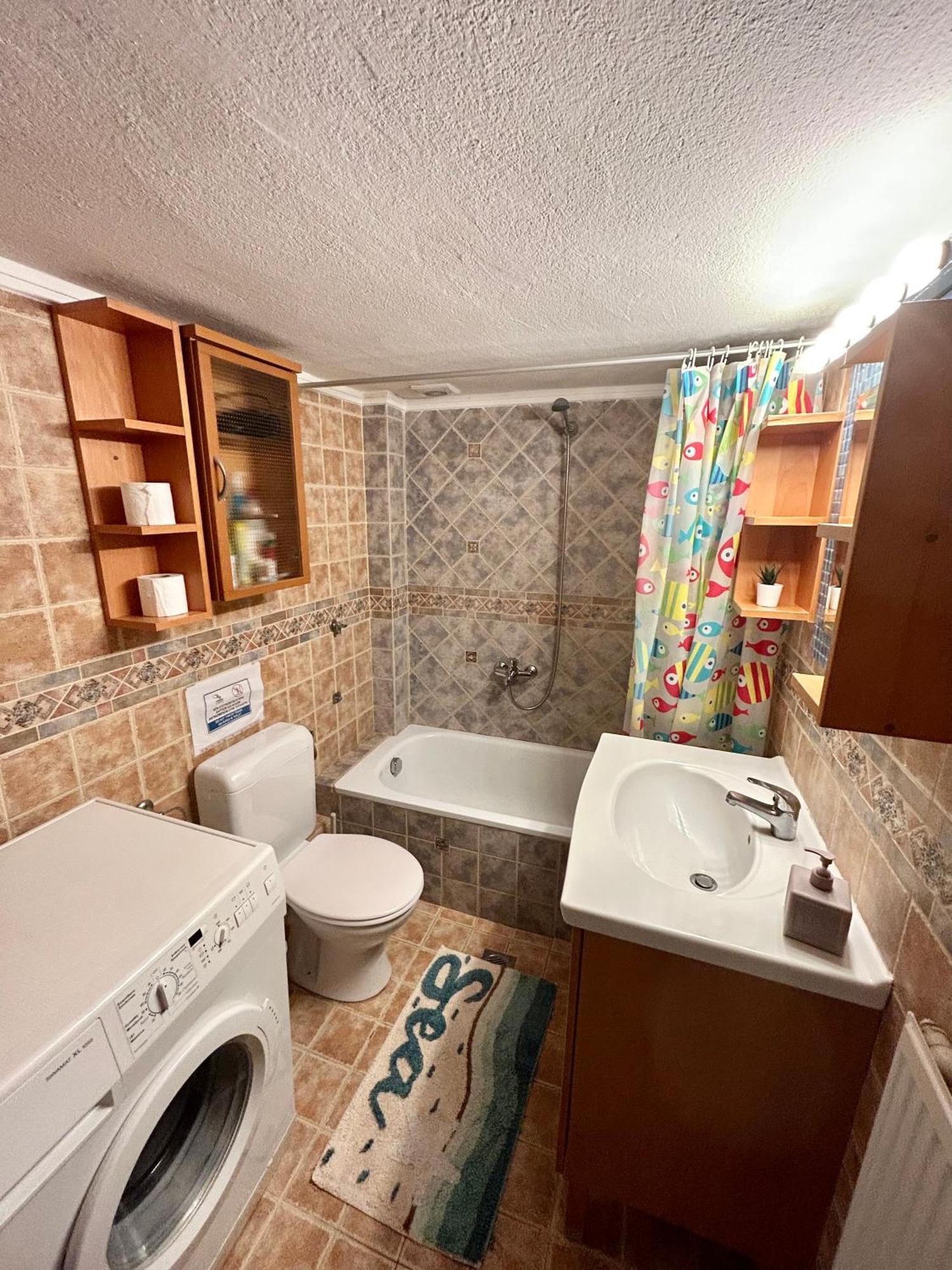 Ritsa Apartment Peraia  Екстер'єр фото