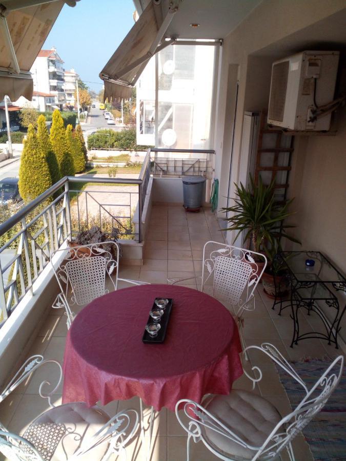 Ritsa Apartment Peraia  Екстер'єр фото